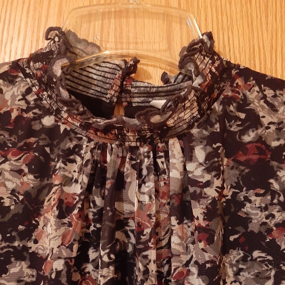 CJ Banks Smocking Top Size 1X - Picture 3 of 15